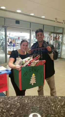 Hispanic Helping Organization donates toys to children in hospital