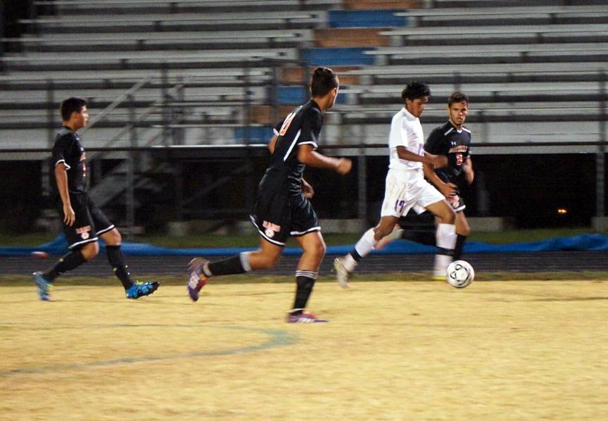 Boys soccer scores big goals against Clarksburg and Rockville high schools