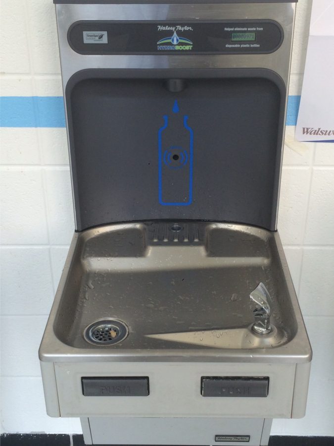 Water+fountain+at+Walt+Whitman+High+School+with+a+water+bottle+filling+station.
